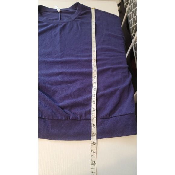 Oversized Fabletics Purple Sweatshirt - Picture 6 of 6